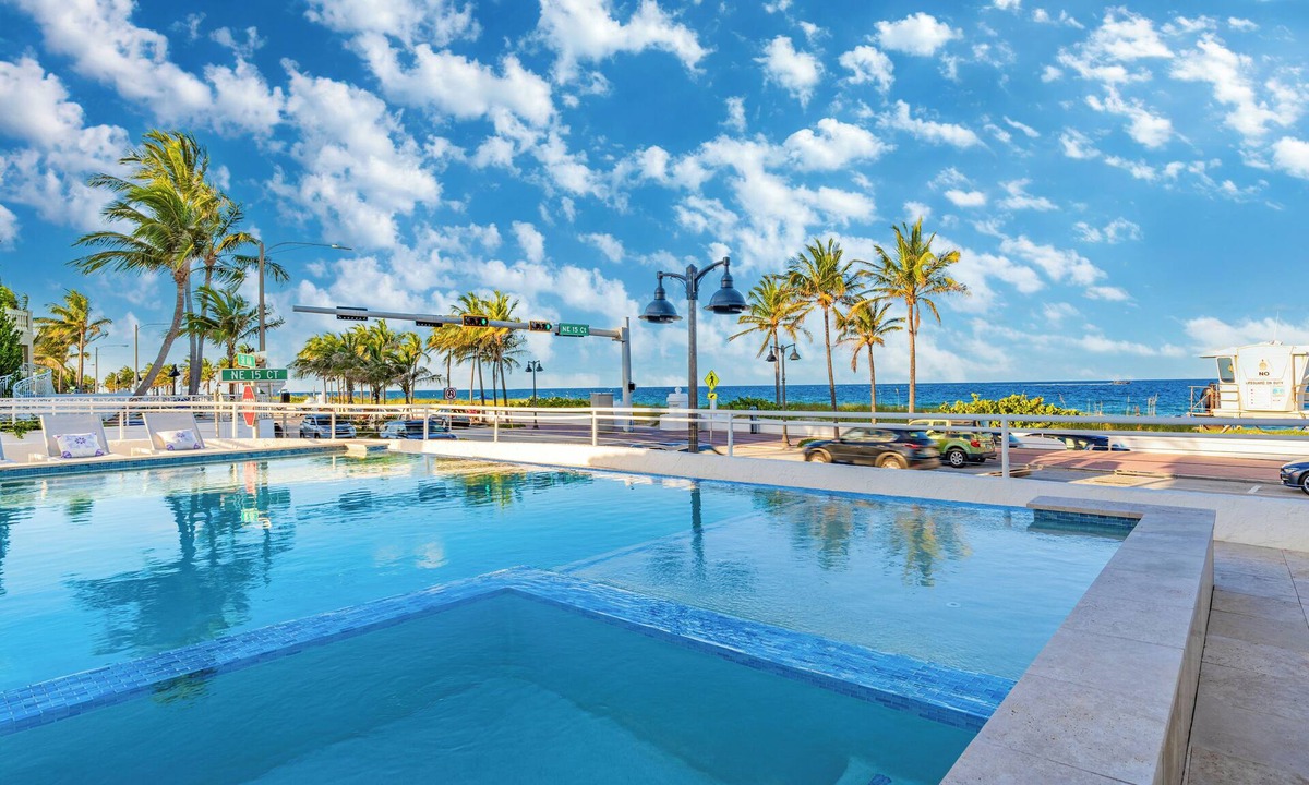 Birch Park Finger Streets House | Beachfront Home | Pool + Al Fresco Dining + Ocean Views | Beach Haven