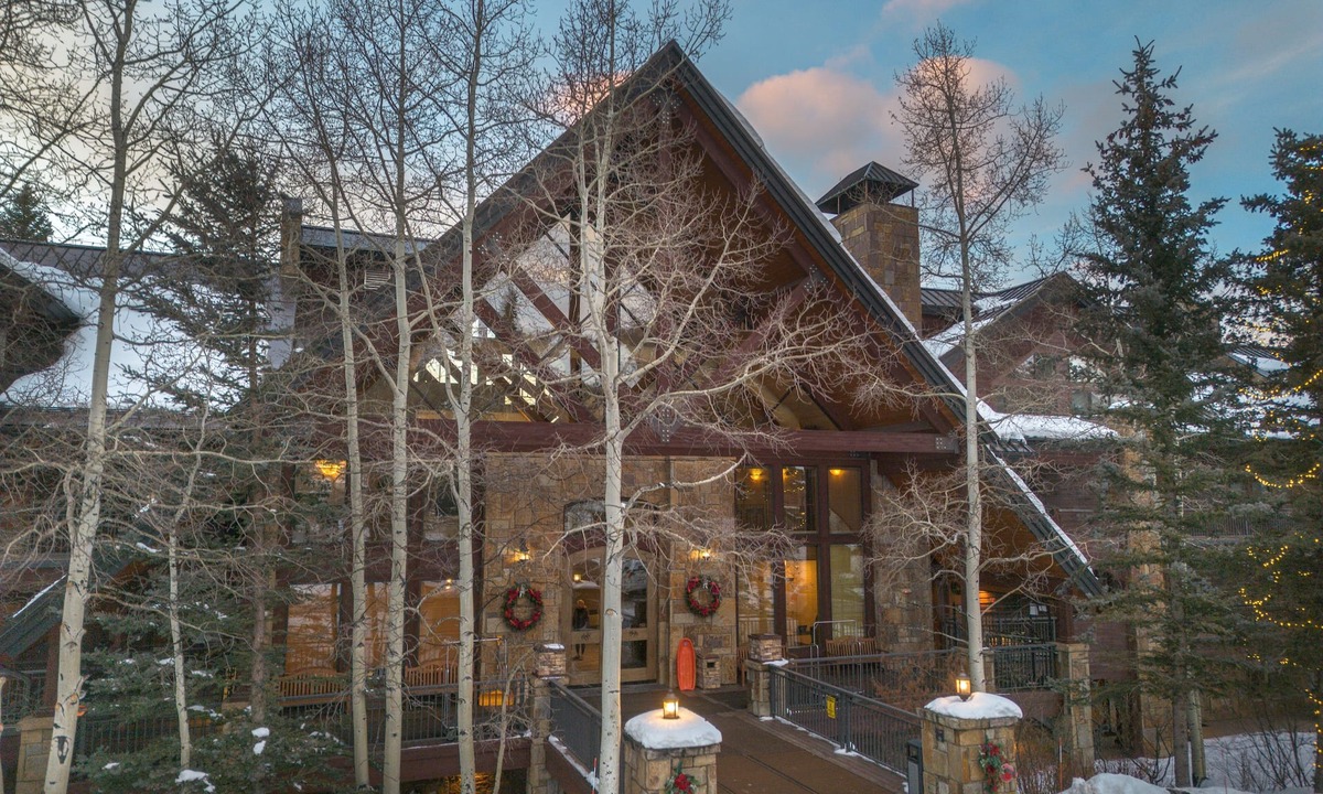 Mountain Village Condo | Bear Creek Lodge 301a 1 Bedroom Condo by Alpine Lodging Telluride