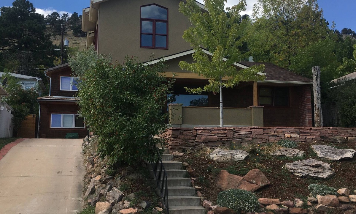 Newlands House | Beautiful 2-bedroom house with AC in quiet North Boulder