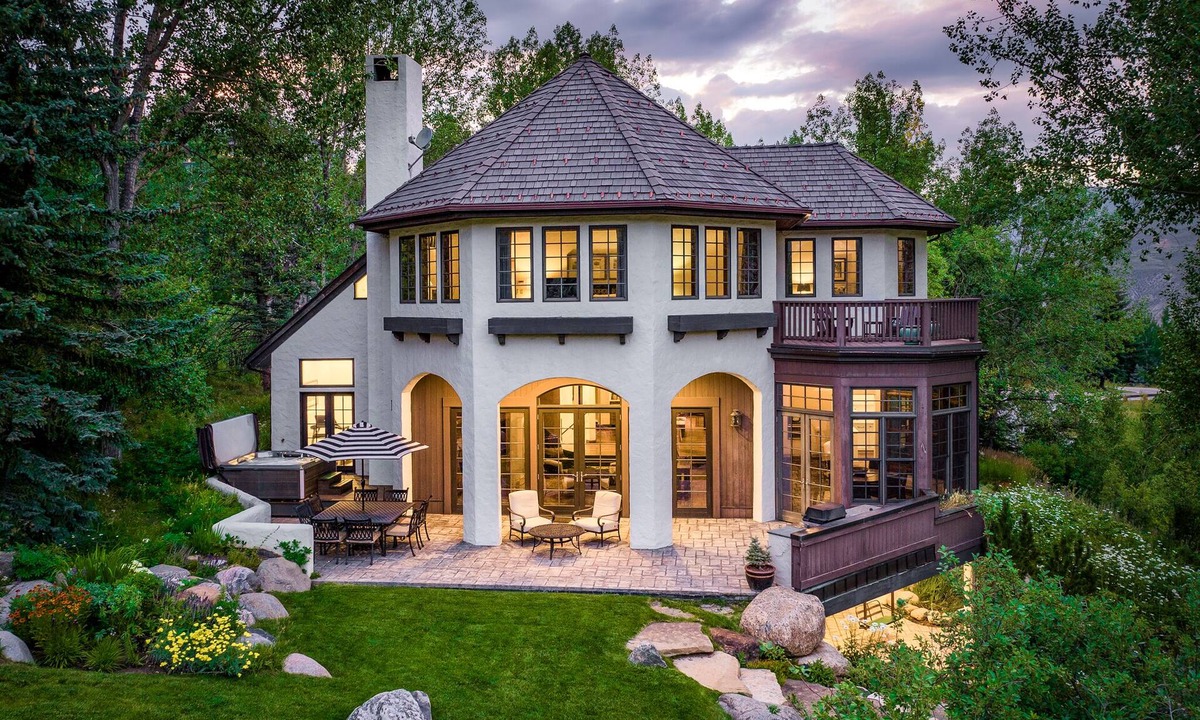 Avon Villa | Beautiful Beaver Creek Mountain Villa. 5br/6ba w. Private Hot Tub!