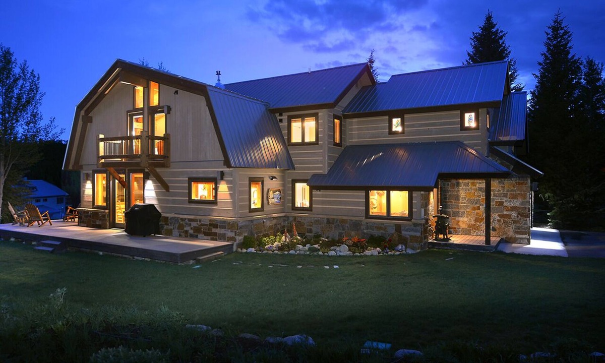 Mount Crested Butte House | Beautiful home in Meridian Lake Park neighborhood just mins from the slopes