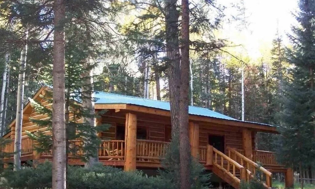 Cimarron Cabin | BEAUTIFUL MOUNTAIN LOG CABIN PETS ALLOWED