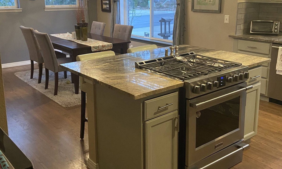 Dakota Ridge - Northbriar House | Beautiful North Boulder Home w yard for July and/or August, 2023.