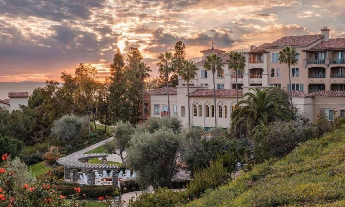 Newport Coast Resort | Beautiful resort with AC in Newport Beach
