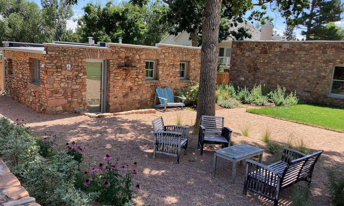 Newlands House | Beautifully Renovated Historic Boulder Guesthouse for Longer Stays/30 day min