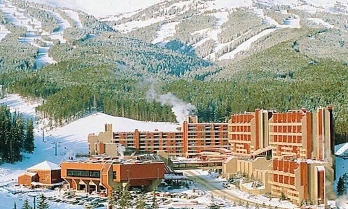 Peak 9 Resort | Beaver Run Resort - Cozy Mountain Hotel Getaway