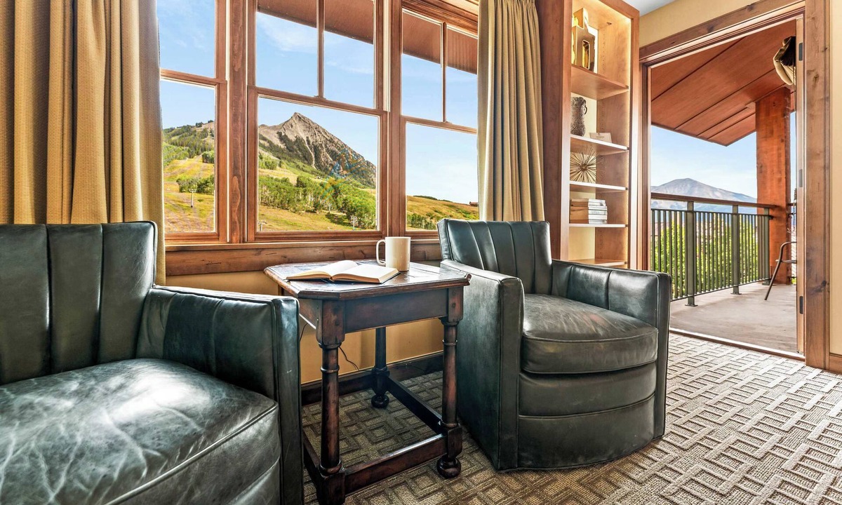 Mount Crested Butte Condo | Best View in CB! Ski In-Out, Pool, Hot Tub, Sauna!