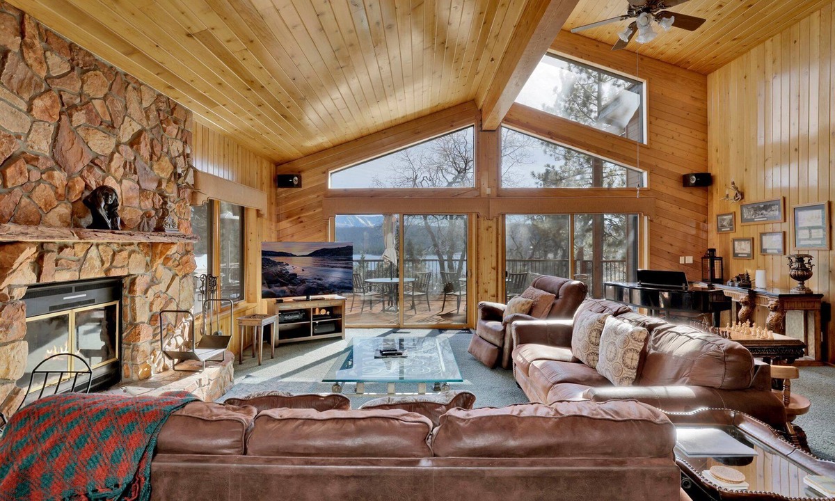 Fawnskin Cabin | Big Bear 7th Heaven #714