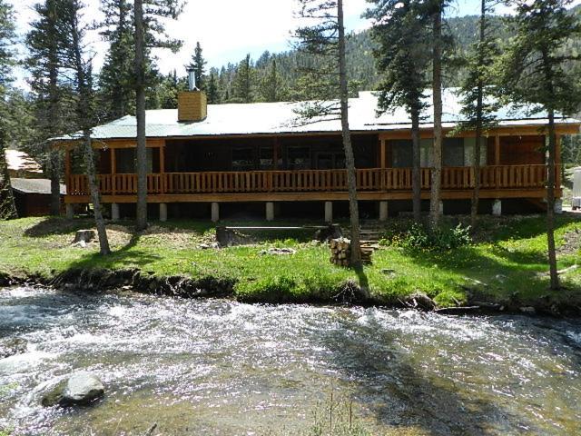 Red River House | Big Elk Horn Lodge