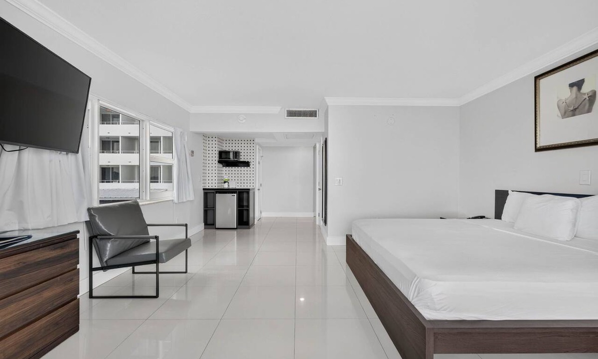 Bermuda Riviera Apartment | Blue Horizon