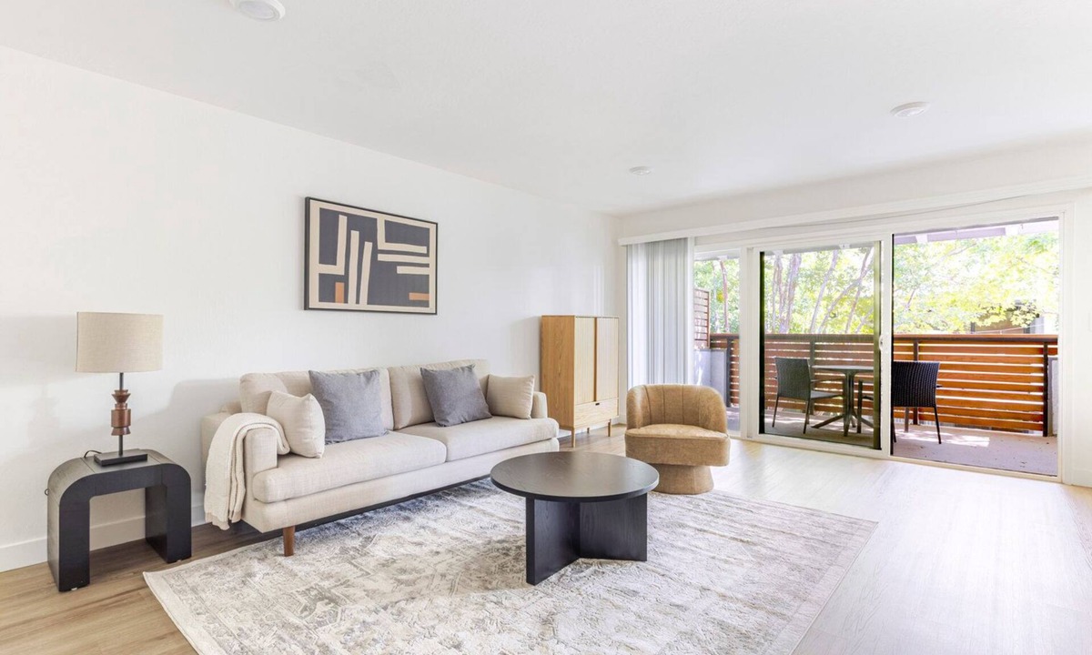Cupertino Apartment | Blueground | Cupertino, pool, nr Memorial Park
