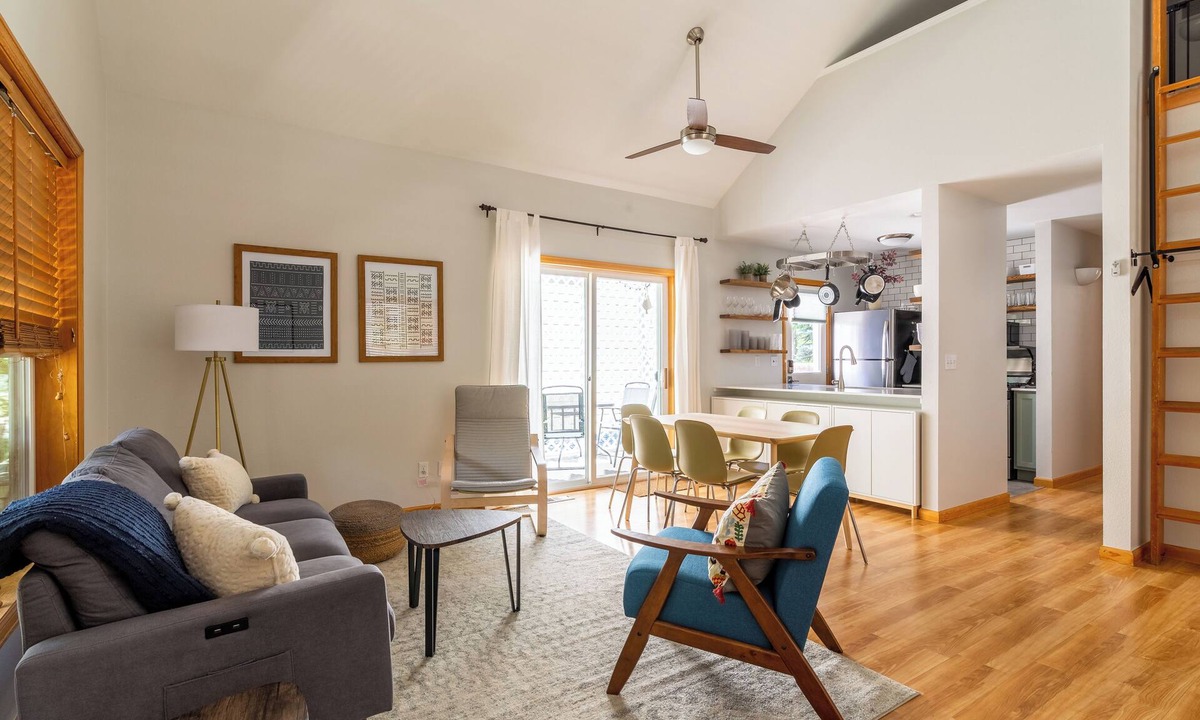 Glenwood Springs House | Breathtaking Mtn Escape close to skiing, hot springs, hikes, downtown. Wifi & AC