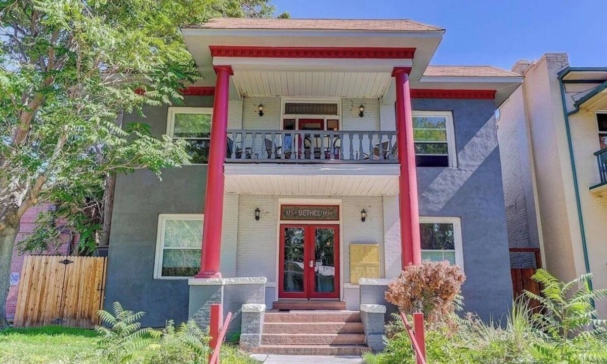 City Park West Apartment | Bright & Cozy Apt in Vibrant Neighborhood