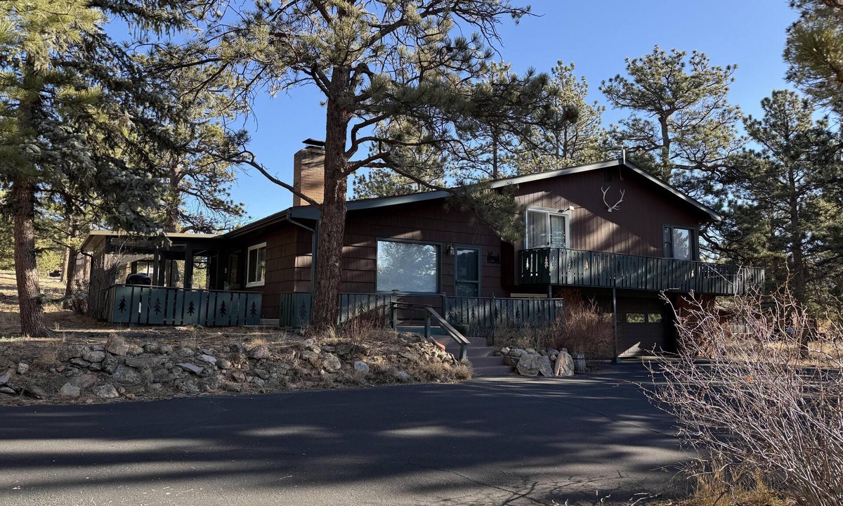 Estes Park House | Bright & Cozy Retreat Near Lake Estes – Monthly Rental Only