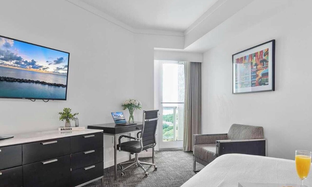 Coconut Grove Apartment | Bright Grove Suite | Walk to Parks & Dining
