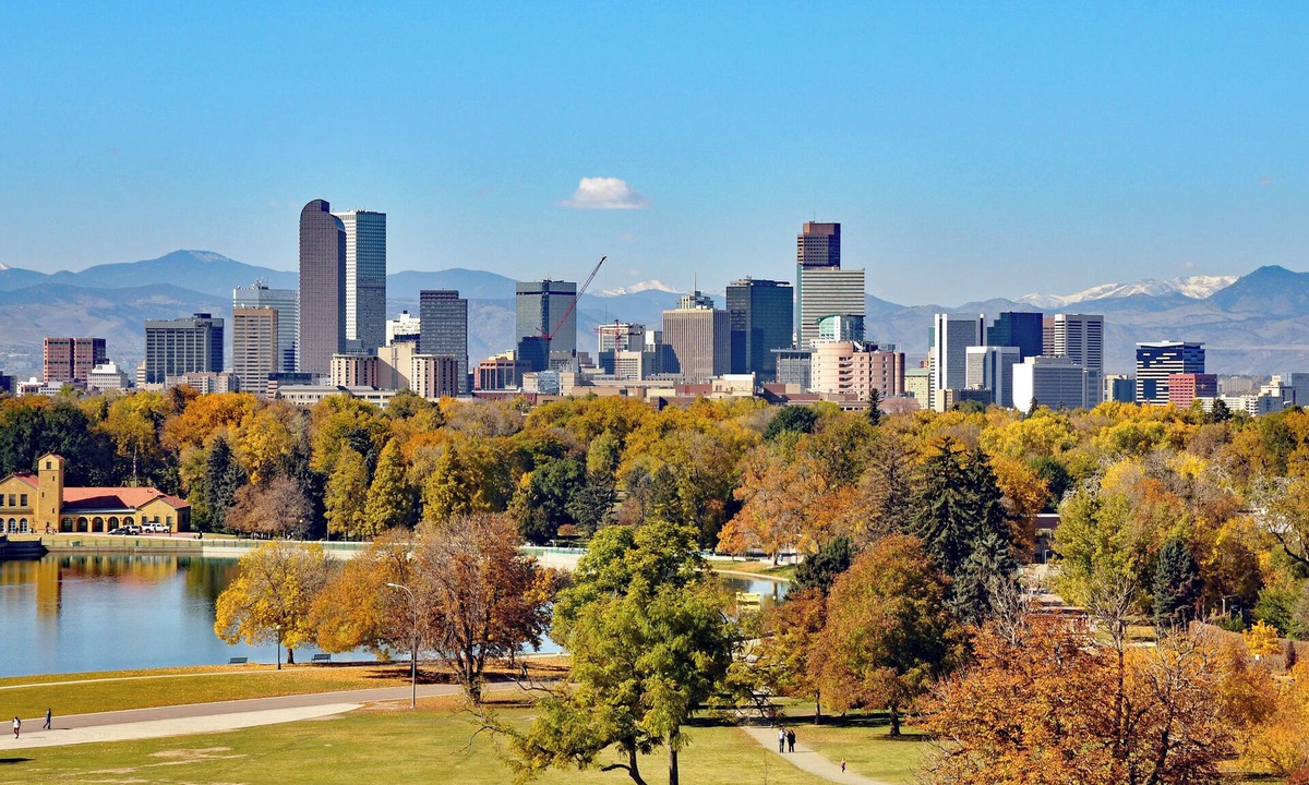Twin Lakes House | Bright & Spacious 5BR Home – Easy Access to Downtown Denver, Boulder, & Golden!