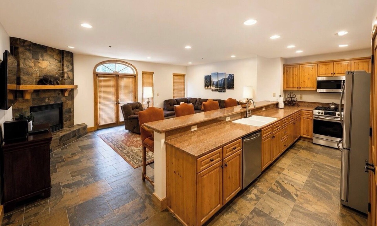 Mountain Village Condo | Bring Your Pet! 1-Bedroom Mountain Retreat at the Bear Creek Lodge