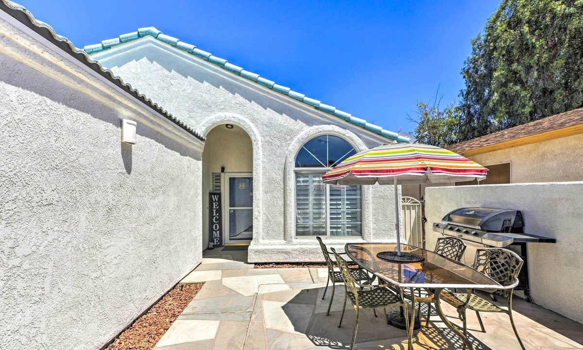 Bullhead City House | Bullhead City Escape w/Patio On Golf Course!