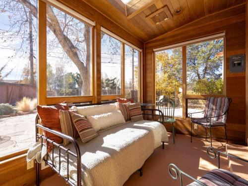 Santa Fe House | Casa Amarilla