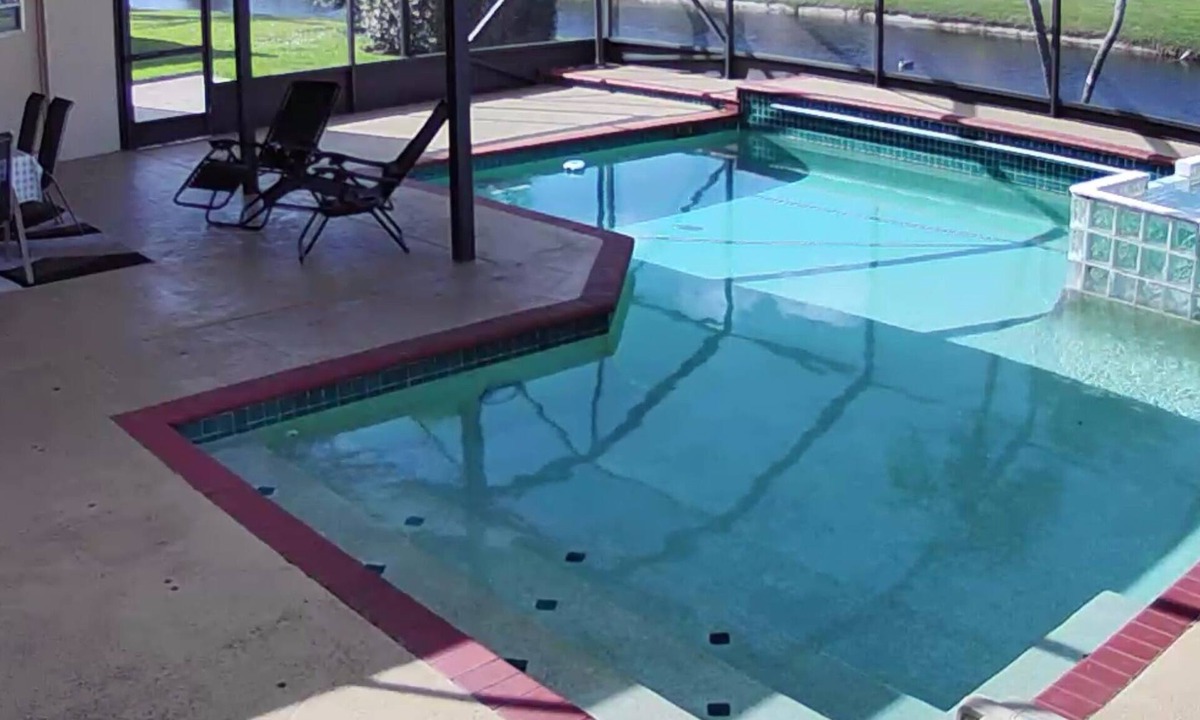 Boynton Beach House | CASA BELLA - HEATED POOL- HOT TUB- POOL TABLE -BBQ-PEACEFUL OASIS- 4 BEDS-