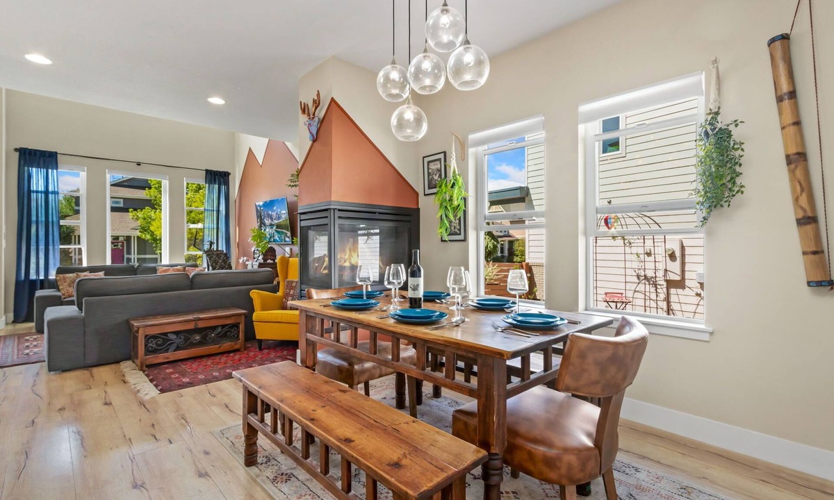 Old Town North House | Casa Tierra Walk to Old Town via Poudre Trail