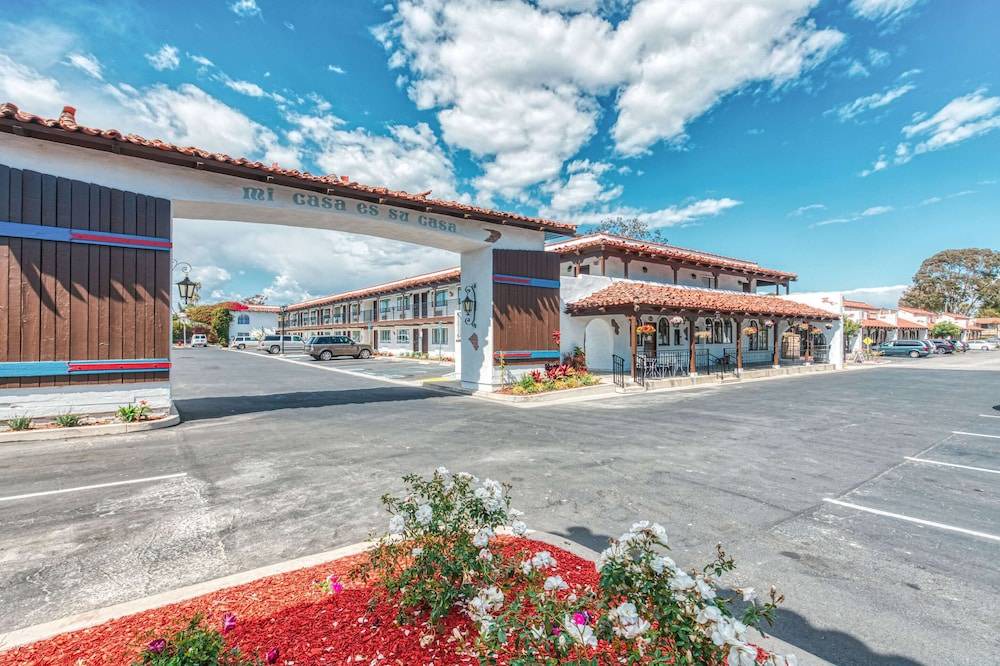 Port Hueneme Hotel | Casa Via Mar Inn, Ascend Hotel Collection