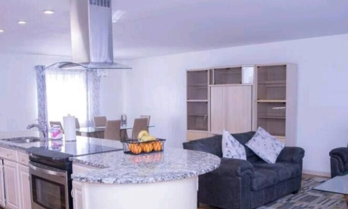 Aurora House | Casual home in peaceful neighborhood
