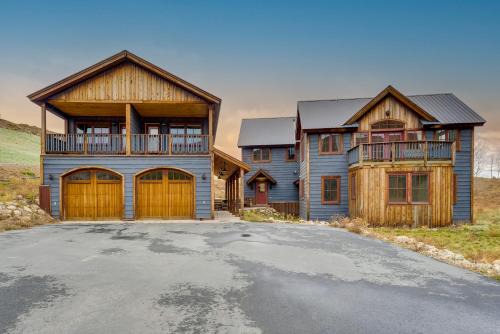 Mount Crested Butte House | 'CB Trailhouse' - Walk to Meridian Lake!