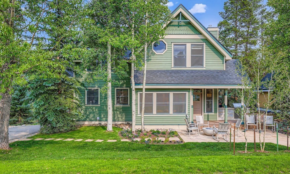 Historic District House | Chalet on French | Walk to Gondola | Heart of Town