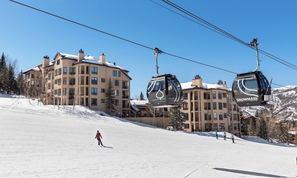Snowmass Village Resort | Chamonix Condominiums by Frias