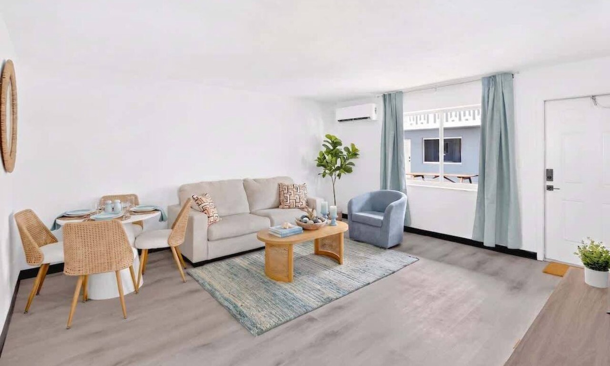 Poinciana Park Apartment | Charming 2BR Near Beach, Airport & Las Olas