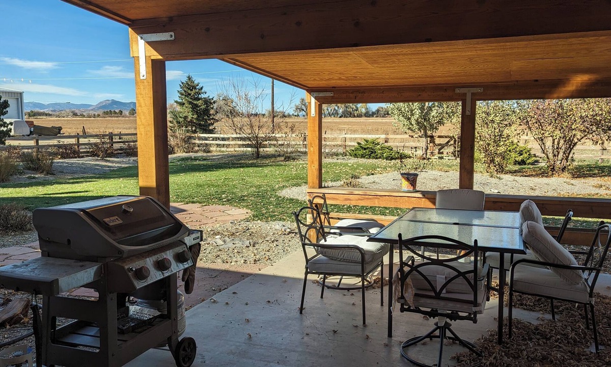 Longmont House | Charming 3-bedroom house in Longmont with mountain views