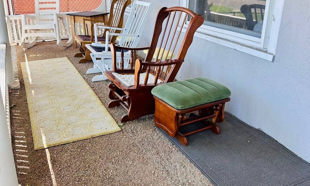 Pueblo House | Charming, Historic 5-bedroom Home Grounded in Community & Conveniently Located