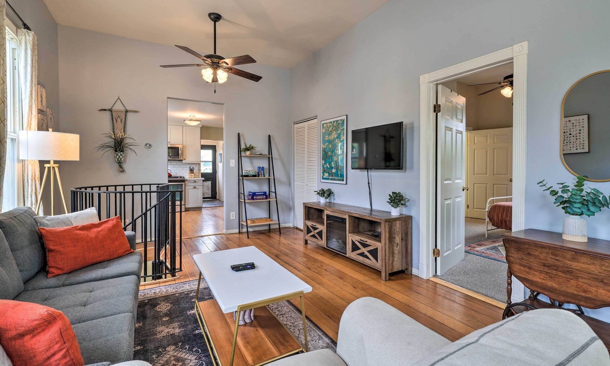 Santa Paula House | Charming Santa Paula Home - Walk to Downtown!