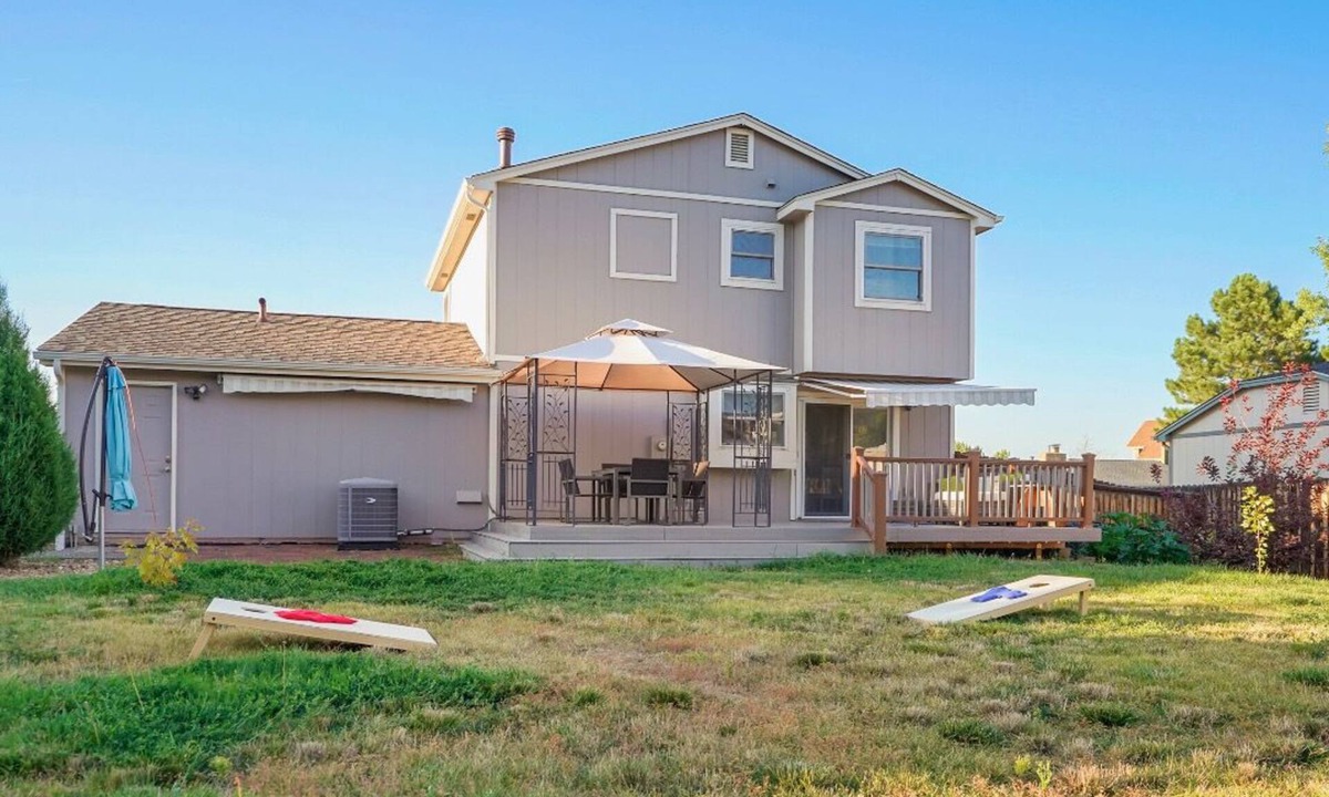 Foothill Green House | Cheerful 4BR home near Red Rocks & Mountains!