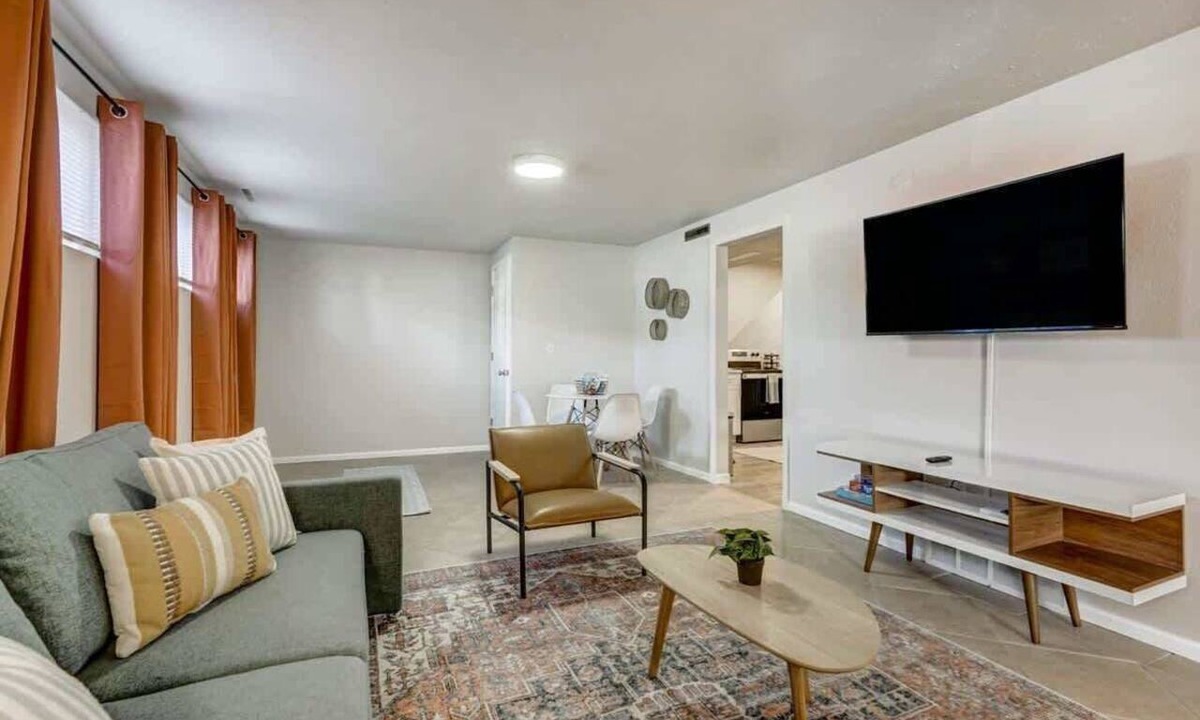 Village Seven Apartment | Cheerful Cove - Cozy Basement Centrally Located
