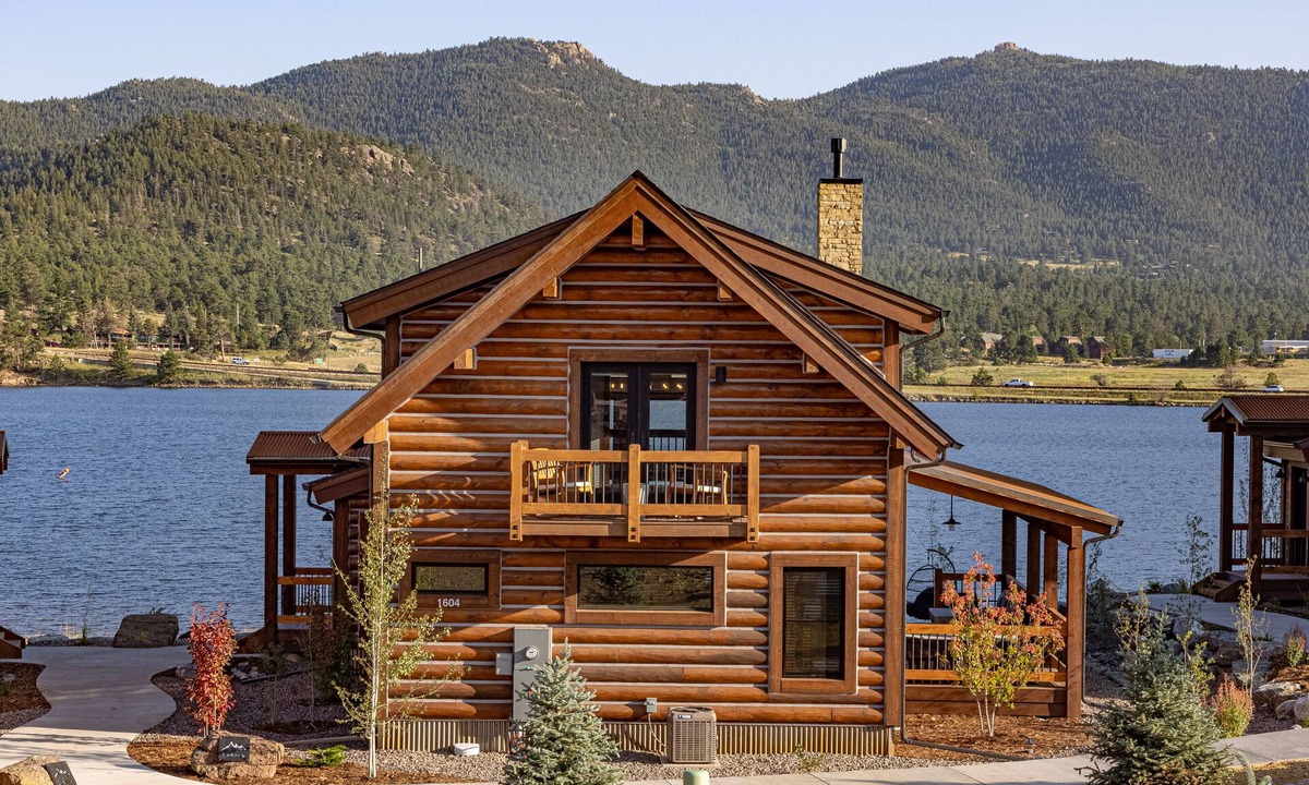Estes Park Cabin | Chic Lakefront Cabin - Best Views! Jacuzzi, Two Patios, Indoor/Outdoor Fireplace