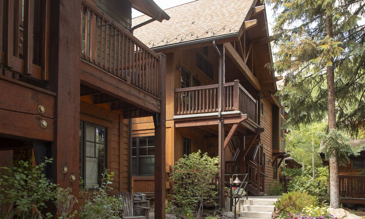 West End Condo | Christiana Lodge Unit 201C | Light-filled luxury condo with views of Aspen Mountain