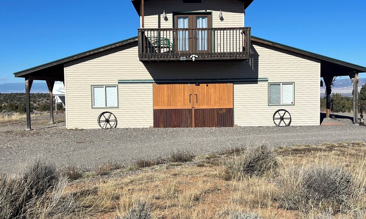 Montrose House | Chrome Bear Ranch Guest House