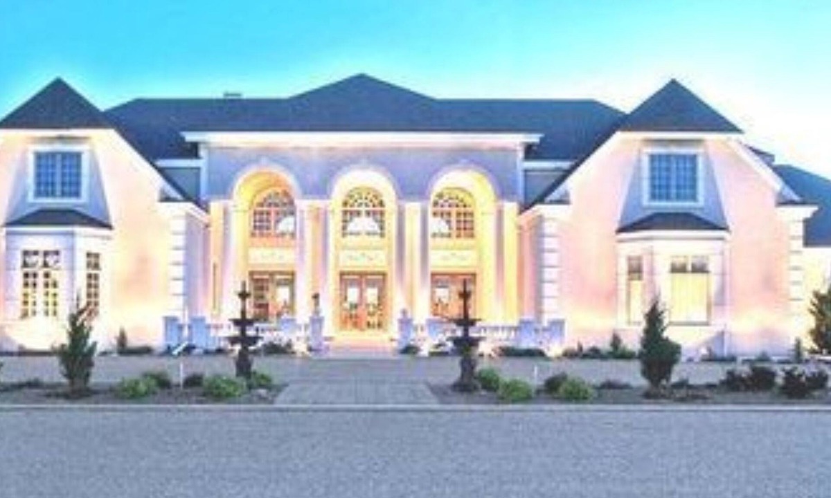 Stratton Bed & Breakfast | Claremont Inn & Winery