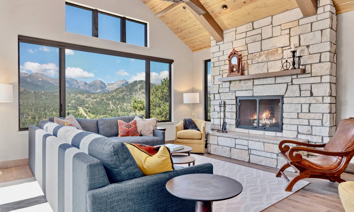 Windcliff Estates House | Clearview Luxury Home at Windcliff