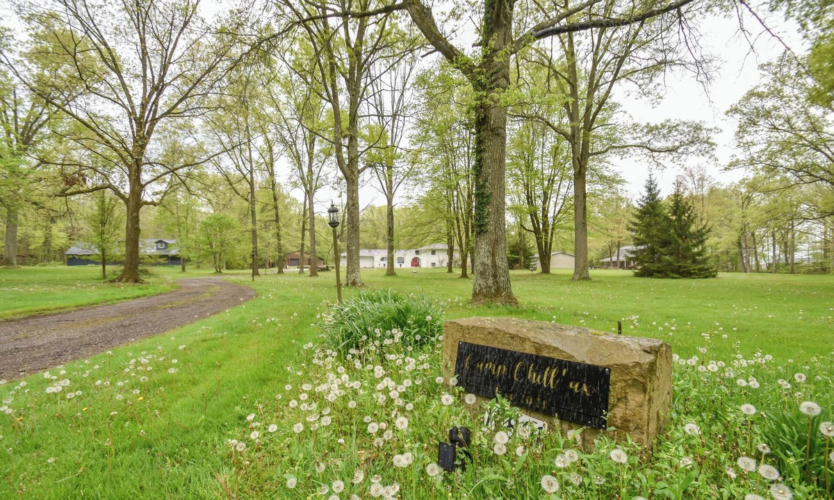 Wayland House | Come and unwind at our countryside villa!