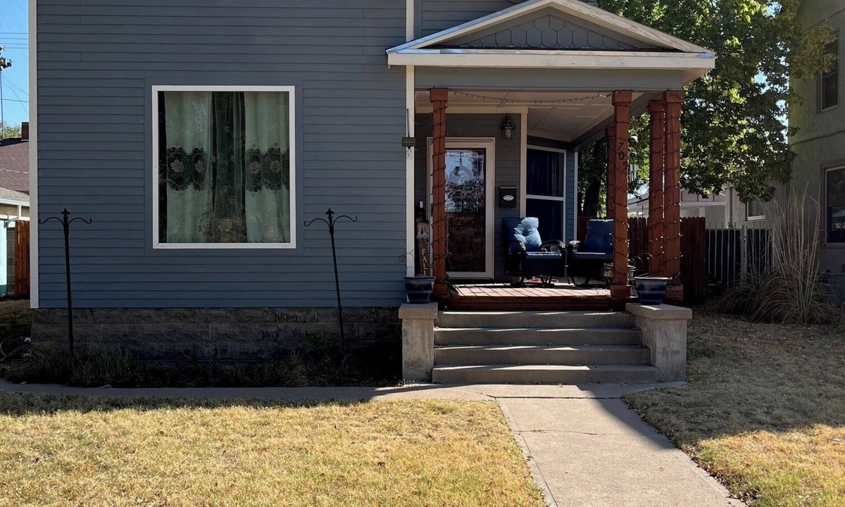 La Junta House | Come enjoy the Victorian charm of this beautiful home.