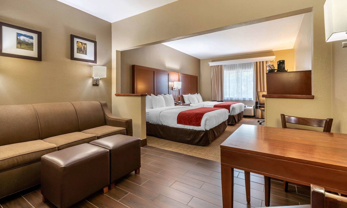 Fort Collins Hotel | Comfort Suites Fort Collins Near University