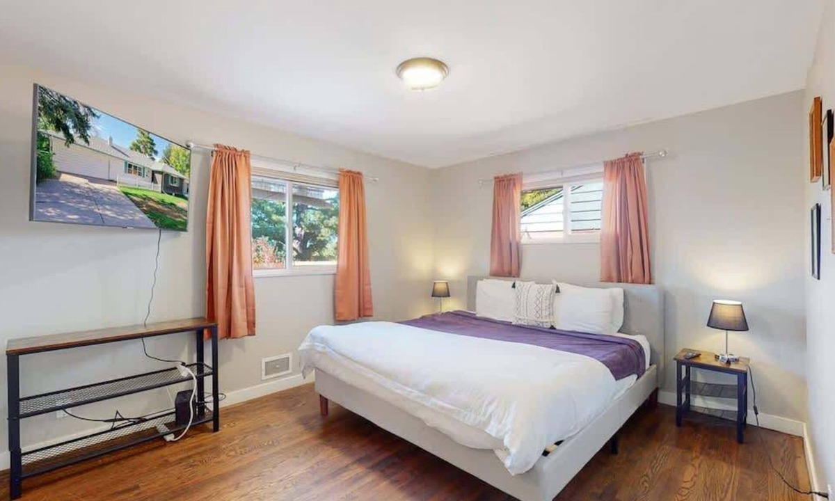 Southeast House | Comfortable Family Home in Beautiful Neighborhood