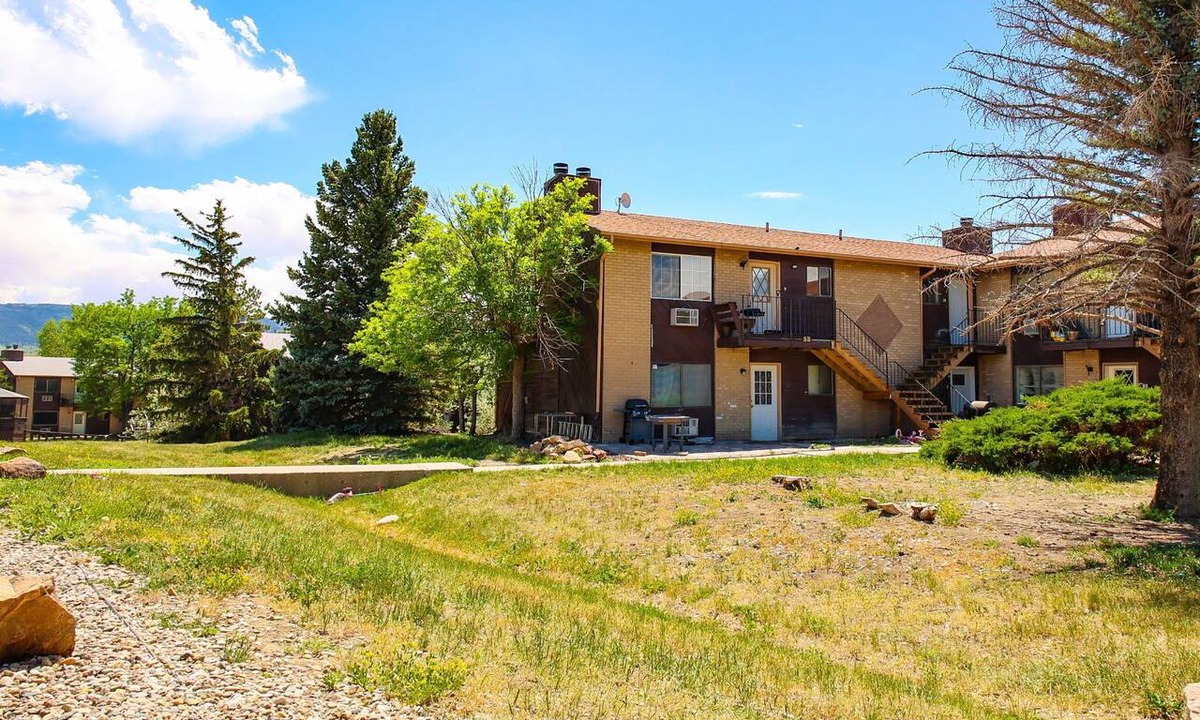 Casper Apartment | Conveniently located, 2 bedroom condo in Central Casper.