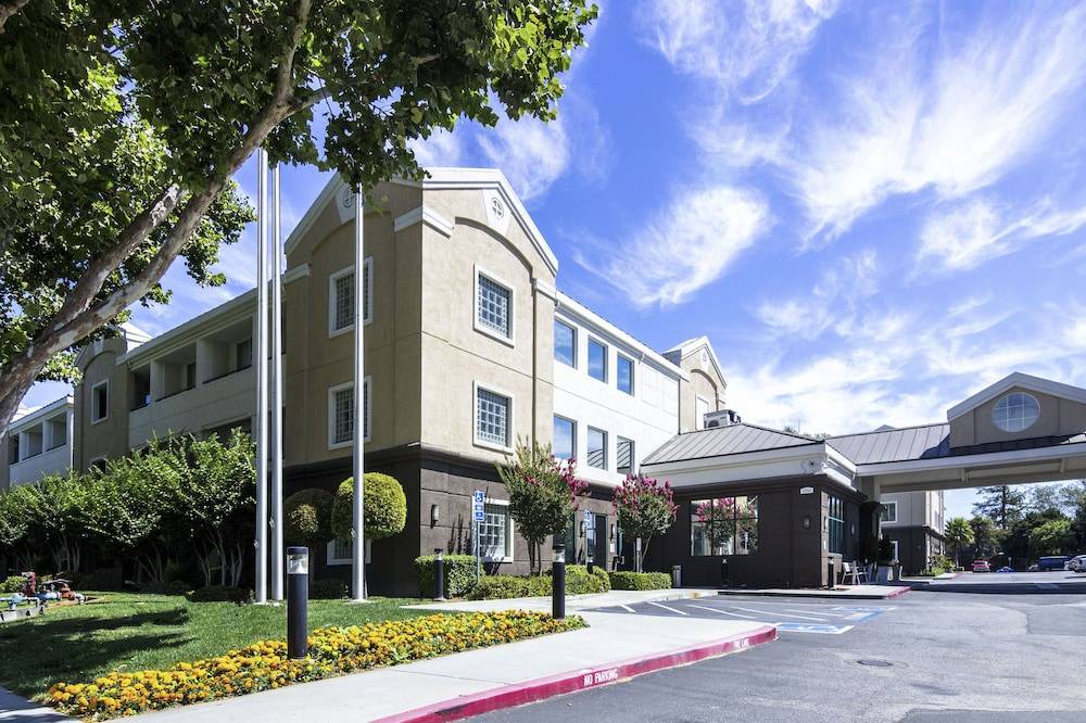San Jose Hotel | Country Inn & Suites by Radisson, San Jose International Airport, CA