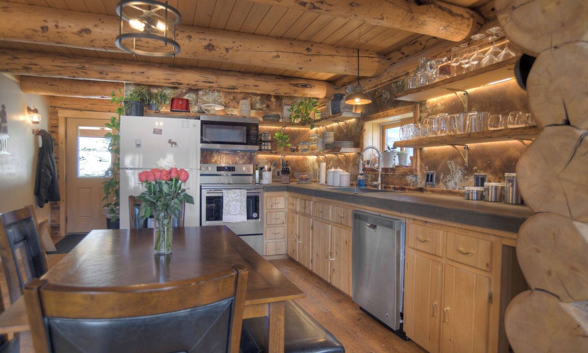 Creede Cabin | Couple's Getaway | Mountain Views | OHV's Welcome | Pet-Friendly