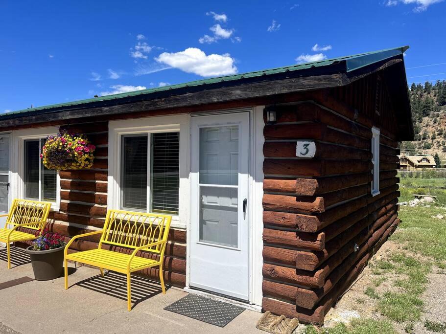 South Fork House | Cozy cabin #3 at Aspen Ridge Cabins