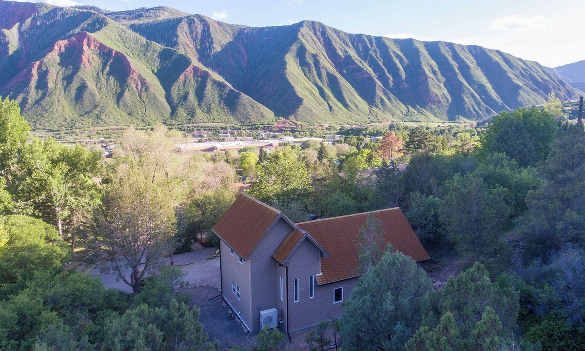 Glenwood Springs House | Cozy cabin between town and public land, with beautiful views!